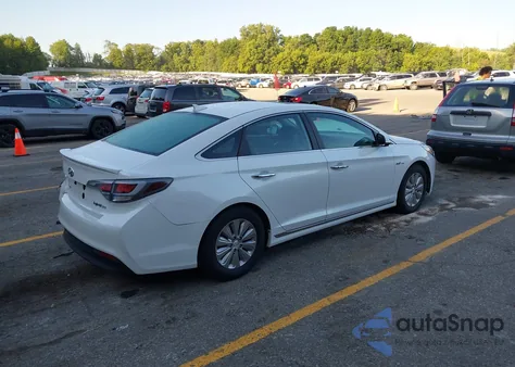 2017 Hyundai Sonata Hybrid Se from USA, damaged, VIN KMHE24L10HA055674